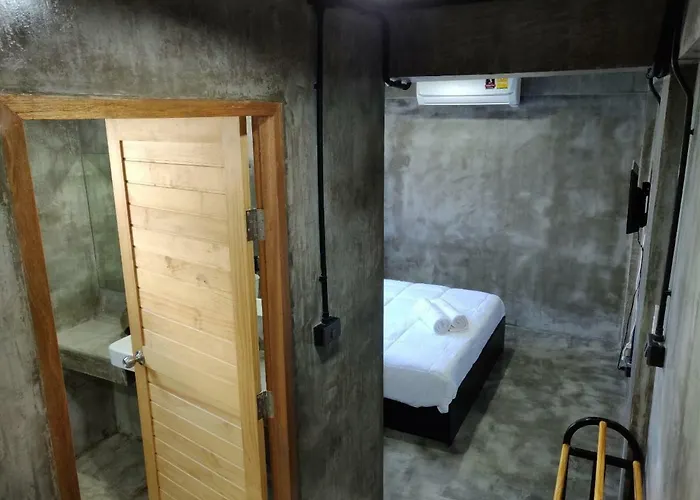 The Hog 4* Bangkok